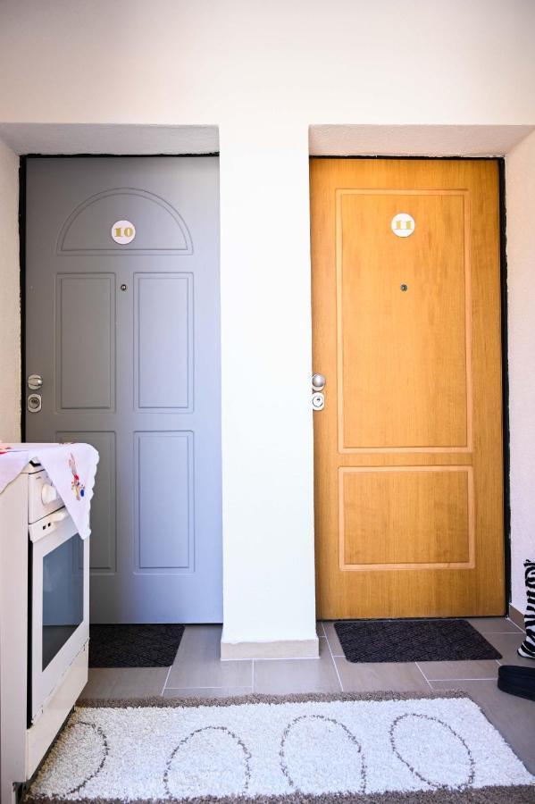 Elem apartmani Skver Tuzla Eksteriør billede