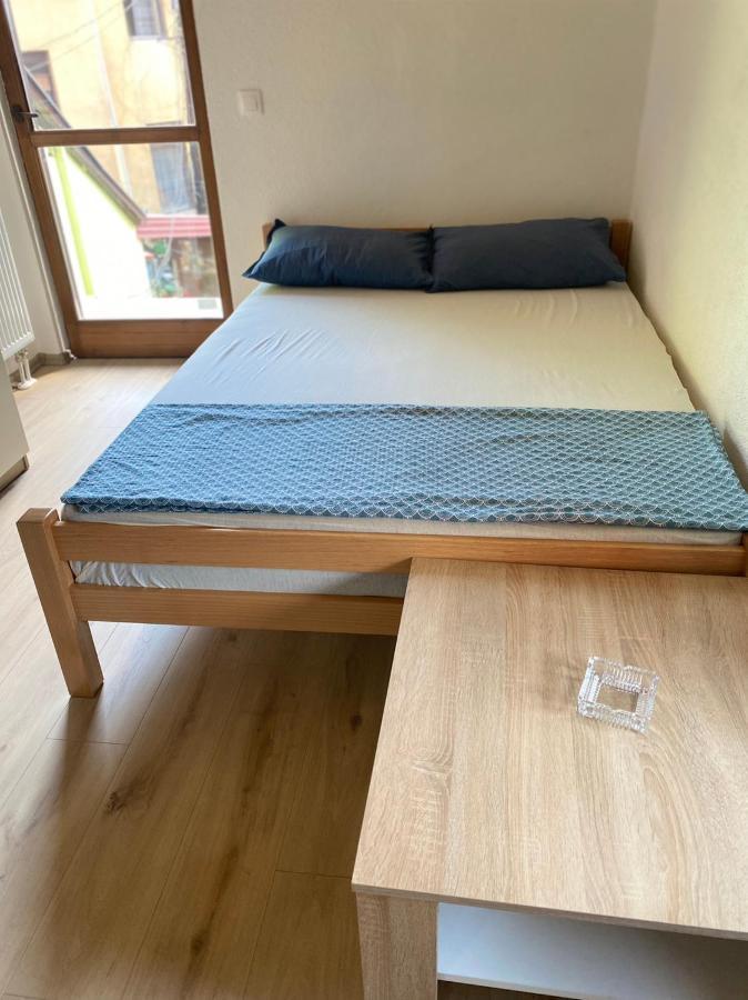 Elem apartmani Skver Tuzla Eksteriør billede
